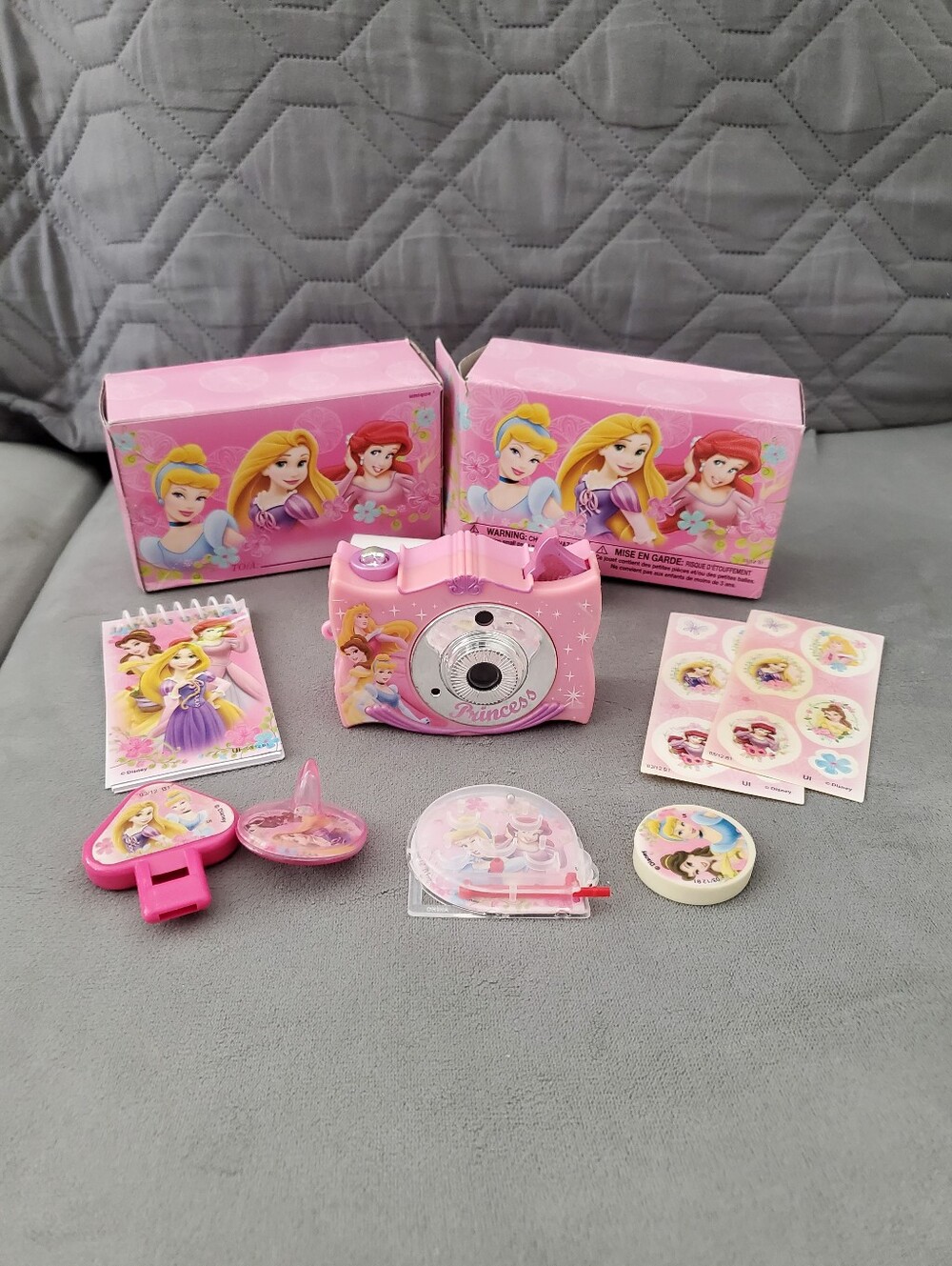 Vtg 2012 Disney Princess Party Favor Boxes and vtg Disney camera